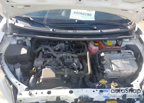 2013 Toyota Prius C Four from USA, damaged, VIN JTDKDTB30D1047003